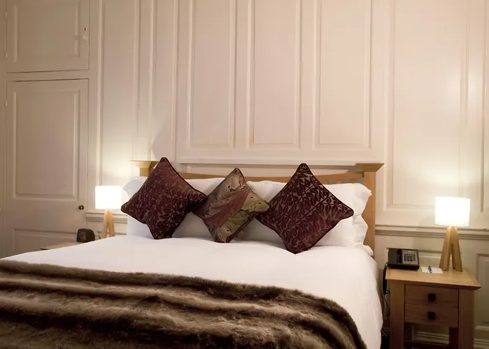 Vanbrugh House Hotel