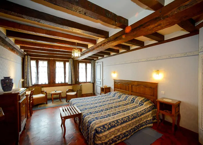 Logis Hôtel Restaurant Manoir De L'Acherie