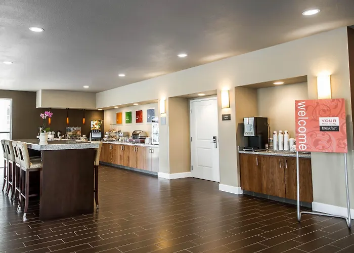 Comfort Suites Woodland - Sacramento Airport