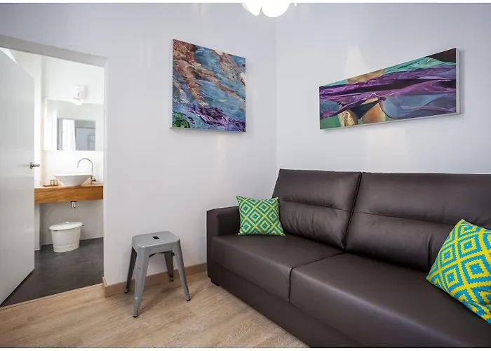 Cheap & Chic Hotel