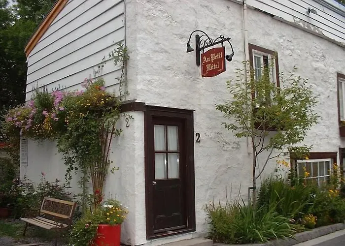 Au Petit Hotel