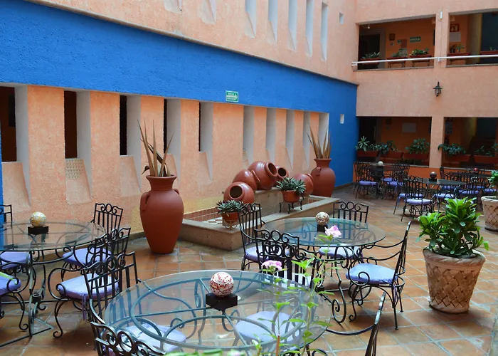 Hotel La Rienda Mision Tequillan