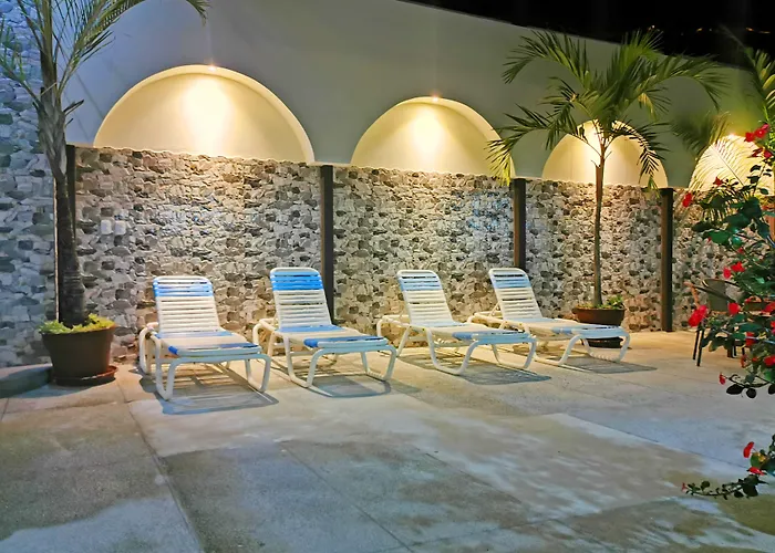 Hotel Flor Blanca