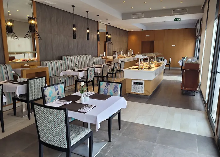 Hotel Tiba