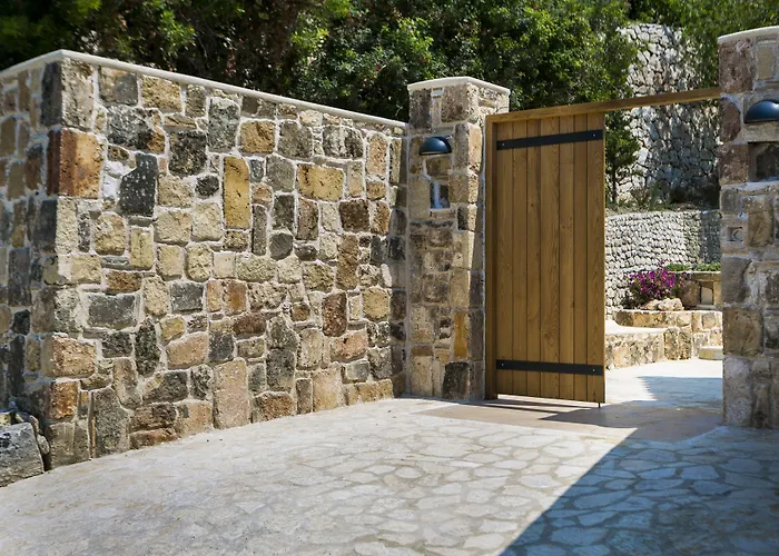 F Zeen Kefalonia (Adults Only)
