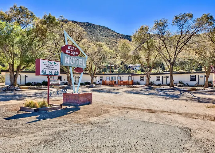 The Historic West Walker Motel