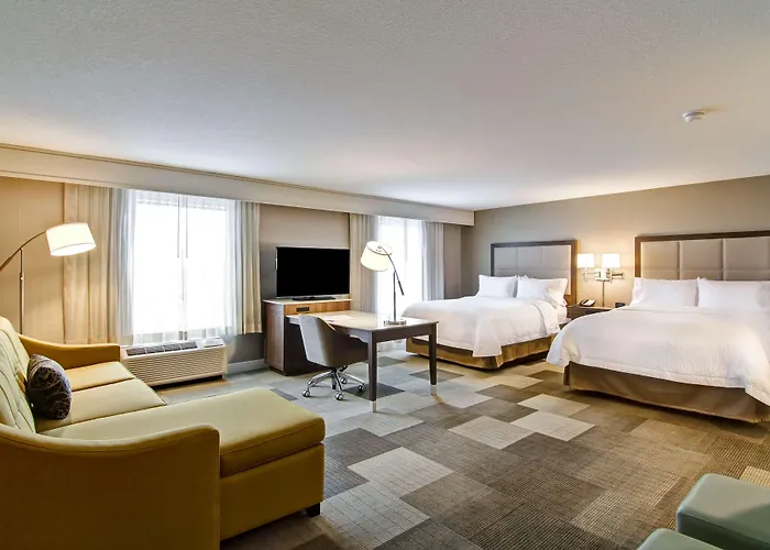 Hampton Inn & Suites By Hilton Saskatoon Airport