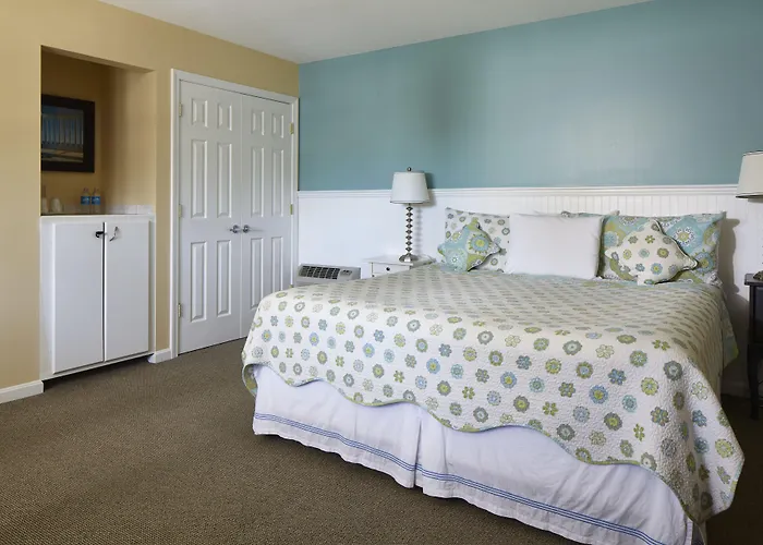 Breezeway Boutique Hotel