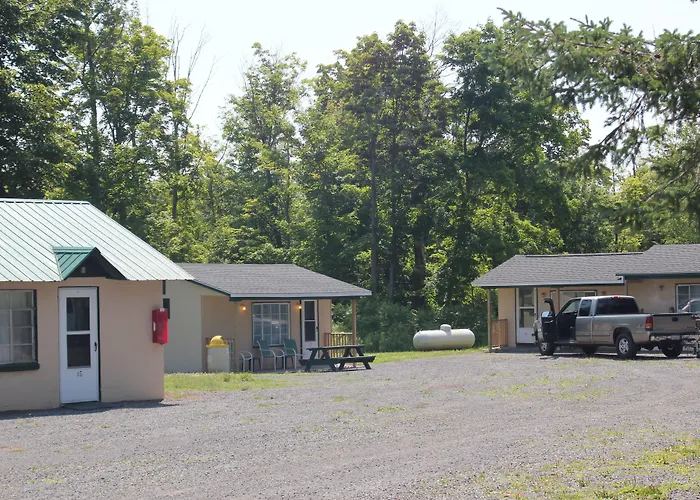 Evergreen Motel