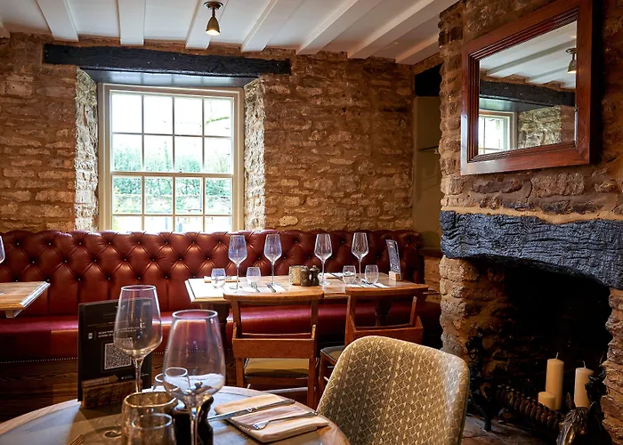 The Horse And Groom Inn