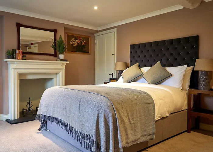 The Horse And Groom Inn