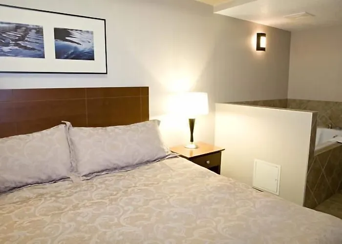 Heritage Inn & Suites - Brooks