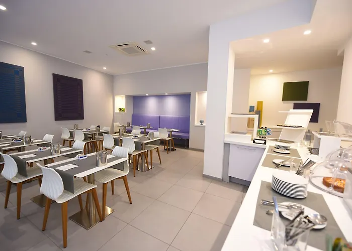 Executive Inn Boutique Hotel