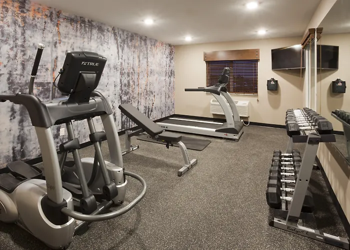 Grandstay Hotel & Suites - Morris