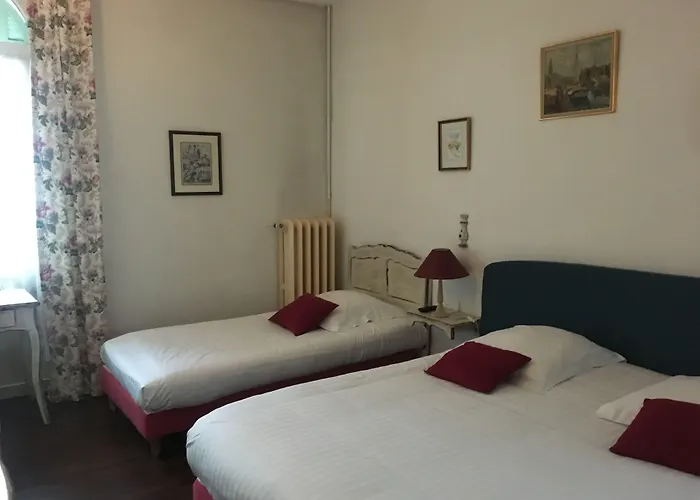 Logis Hotel La Bellaudiere