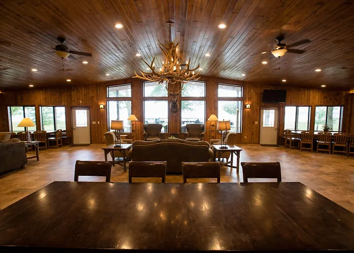Lewis & Clark Resort
