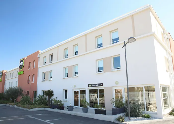 B&B HOTEL Marseille Aéroport Saint-Victoret