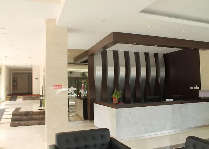 Laras Asri Resort & Spa