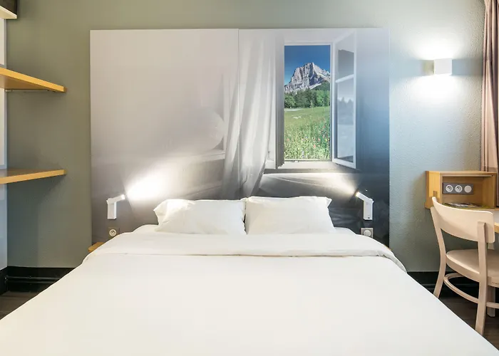 B&B HOTEL Grenoble Université