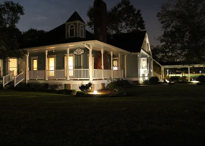 A Chateau On The Bayou Bed & Breakfast