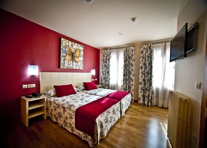 Hotel Condes De Castilla