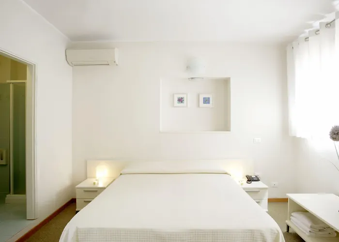 Hotel Cervetta 5
