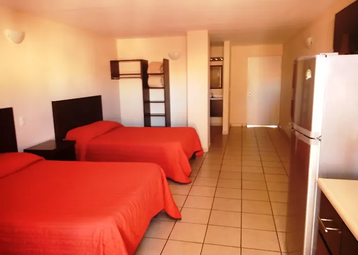 Los Jitos Hotel & Suites
