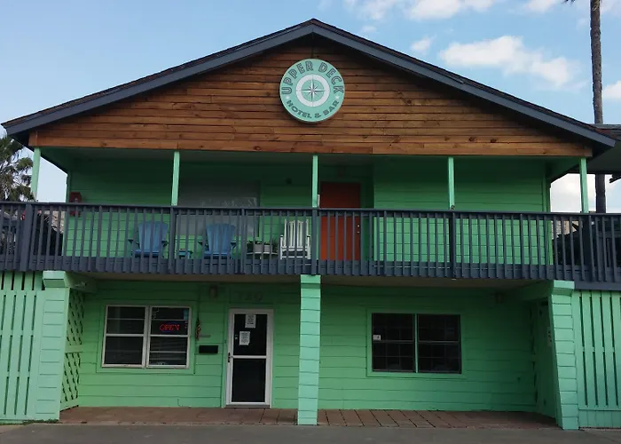 Upper Deck Hotel And Bar - Adults Only