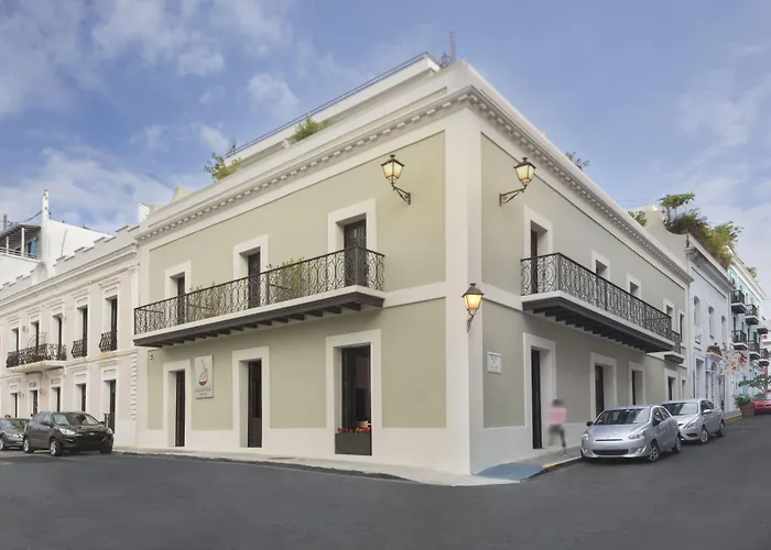 Decanter Hotel