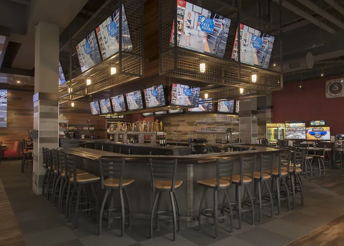 Courtyard By Marriott Holland Downtown