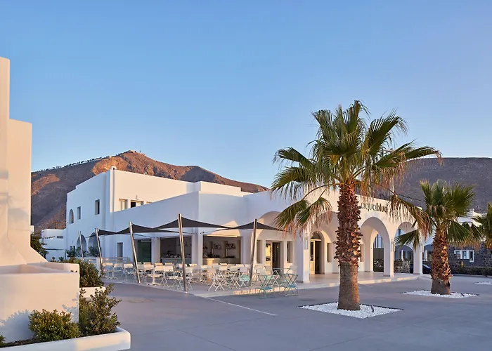 Aqua Blue Beach Hotel