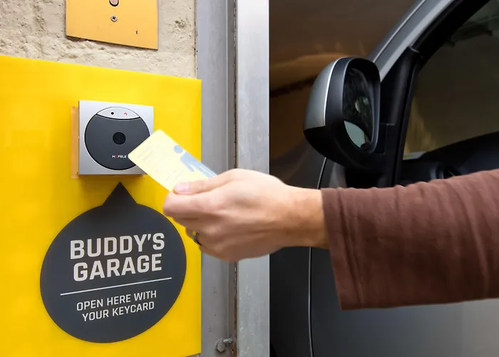 Buddy Hotel
