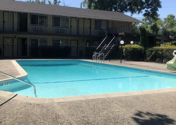Hillside Inn