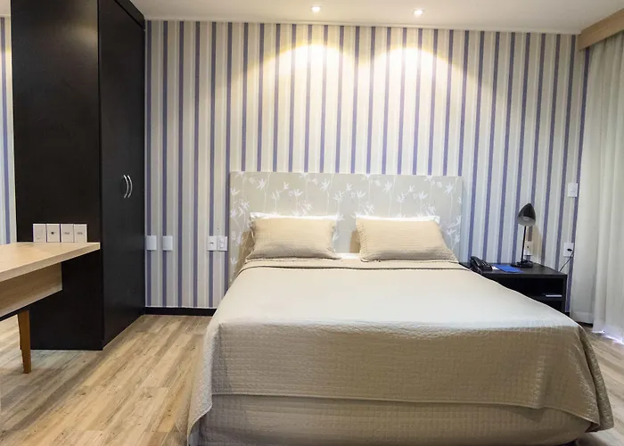 Arrey Executive Hotel