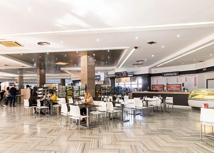Hotel Abades Manzanil