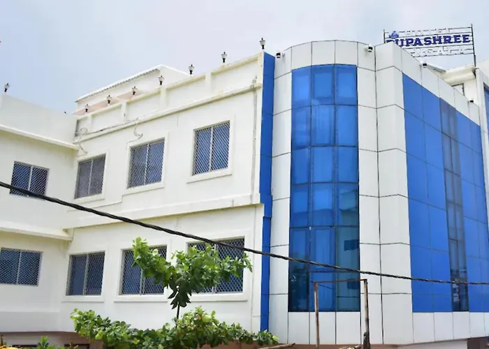 Hotel Sea Crown Near Jagannath Temple