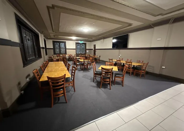 Eatons Hotel