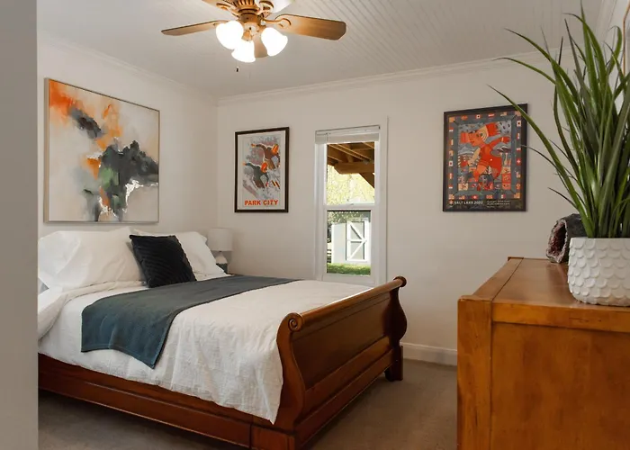 Heber Base Camp Sleeps 7 Fire Pit Pets Ok Ac