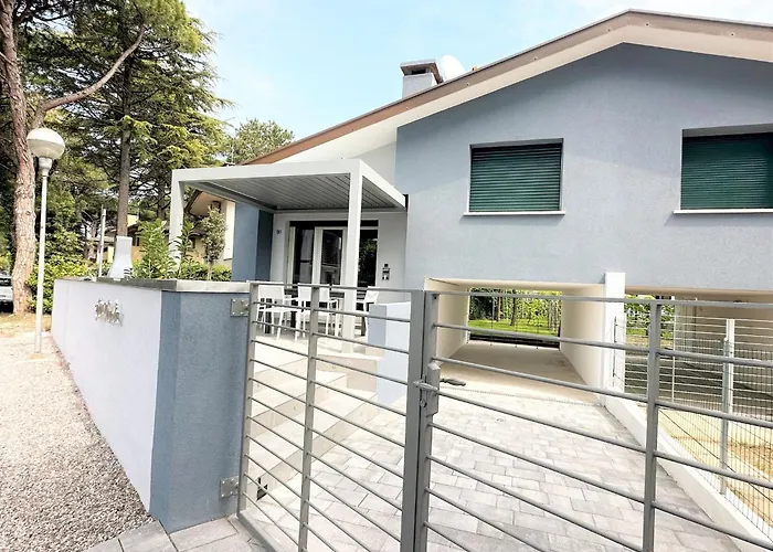 Quiet Villa With Private Garden And Bbq