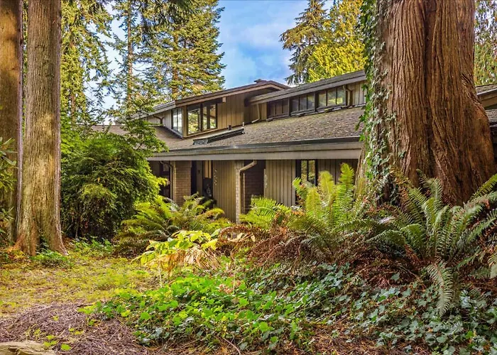 Poulsbo Waterfront Lodge With Game Room Library