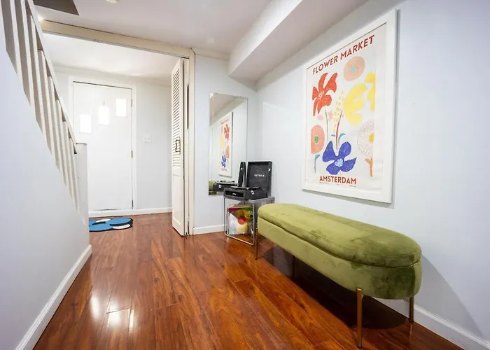 Bright 3Bed Basement With Backyard & Free Parking
