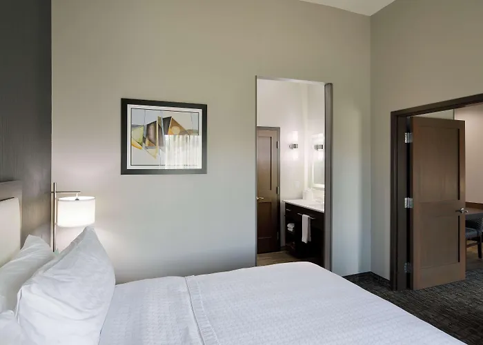 Homewood Suites By Hilton Topeka