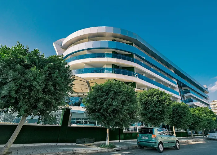 Sunprime C-Lounge - Adult Only