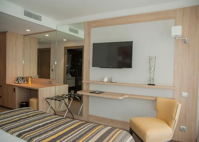 Davia Hotel