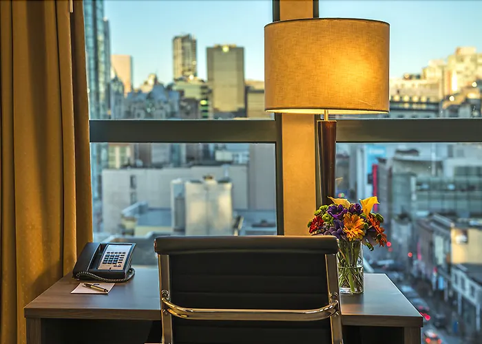 Grand Park Hotel & Suites Downtown Vancouver, An Ascend Collection Hotel