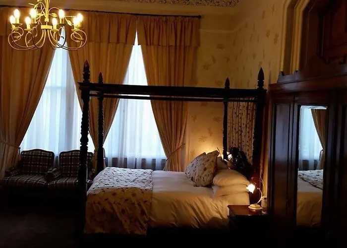 The Royal Hotel Tain