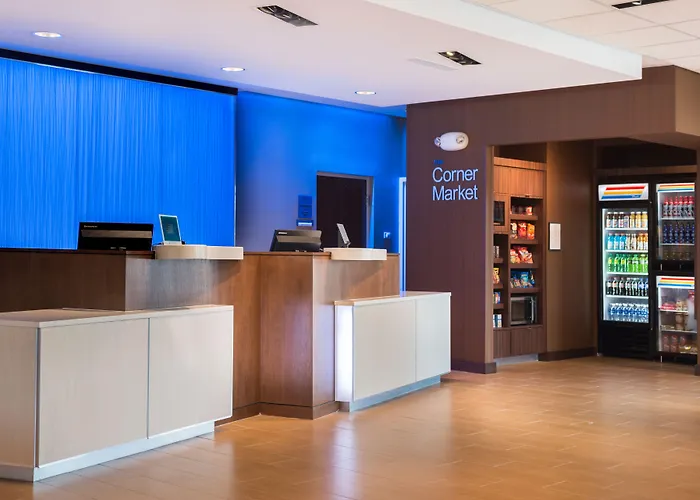 Fairfield Inn & Suites By Marriott Orlando East/Ucf Area