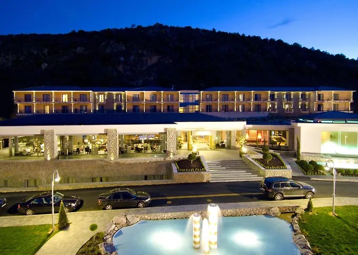 Limneon Resort & Spa