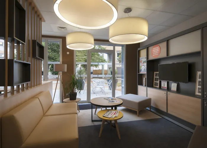 B&B HOTEL Lyon Caluire Cité Internationale