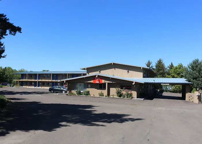Studio 6 Suites - Albany, Or